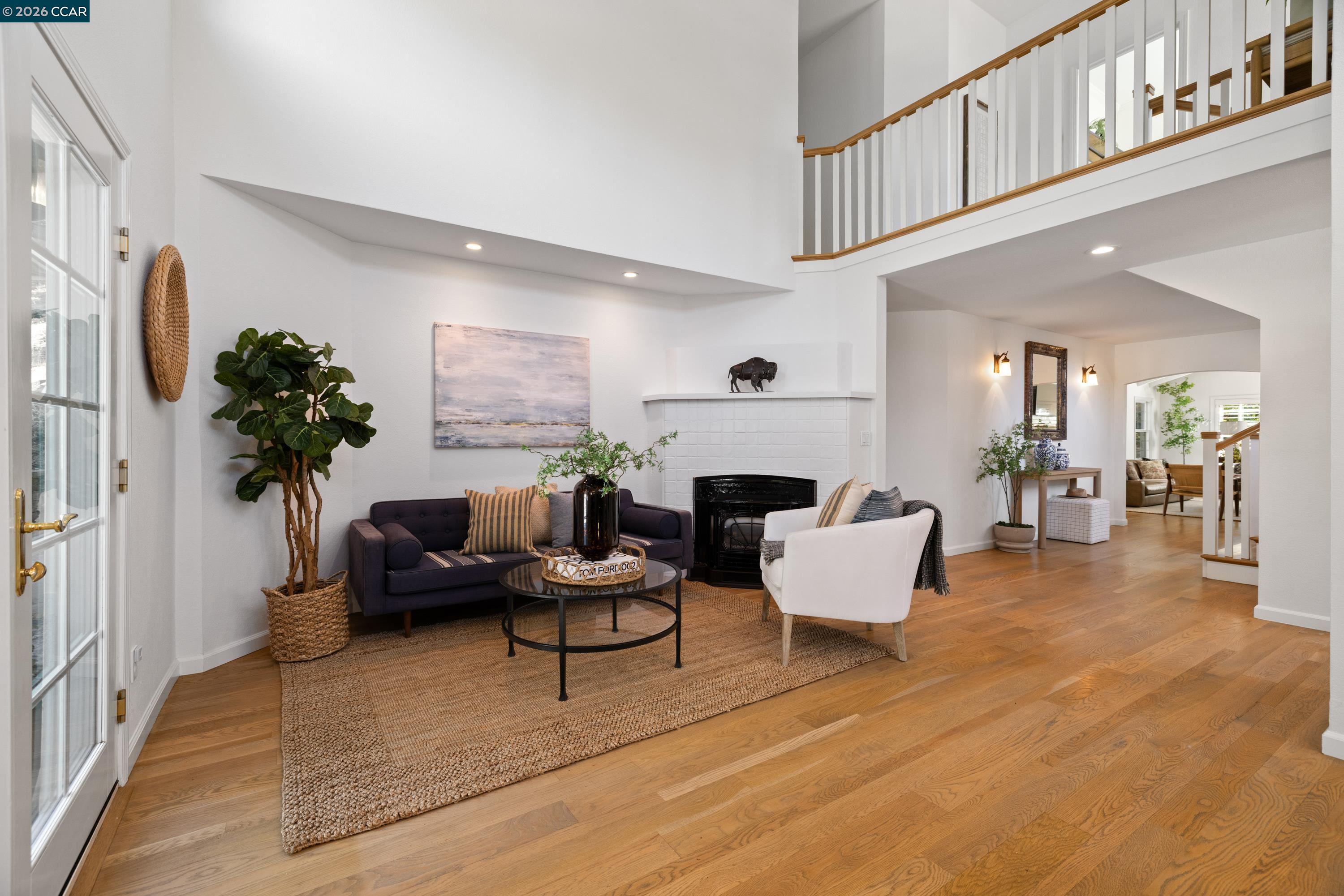 101 La Bolsa Rd