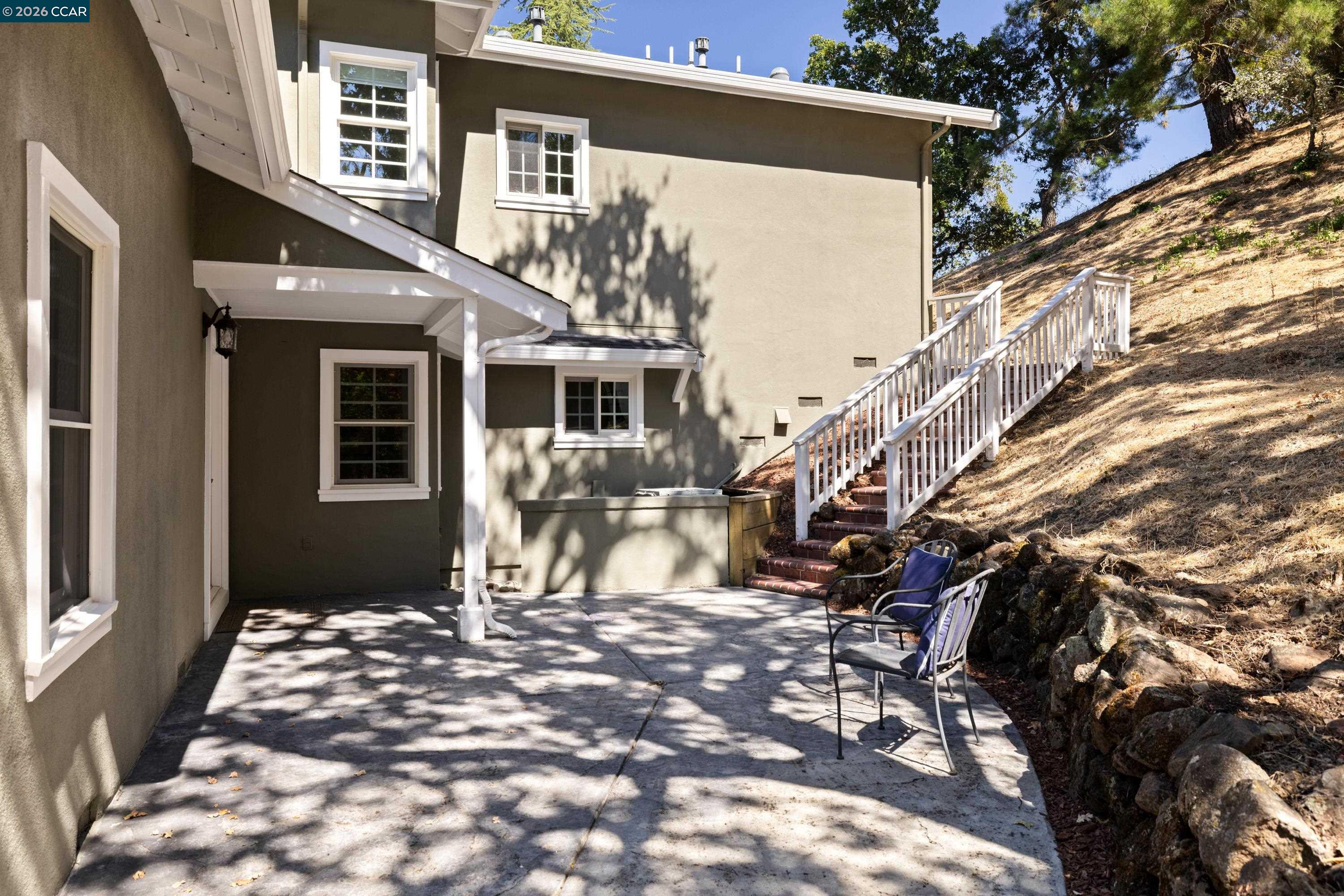101 La Bolsa Rd