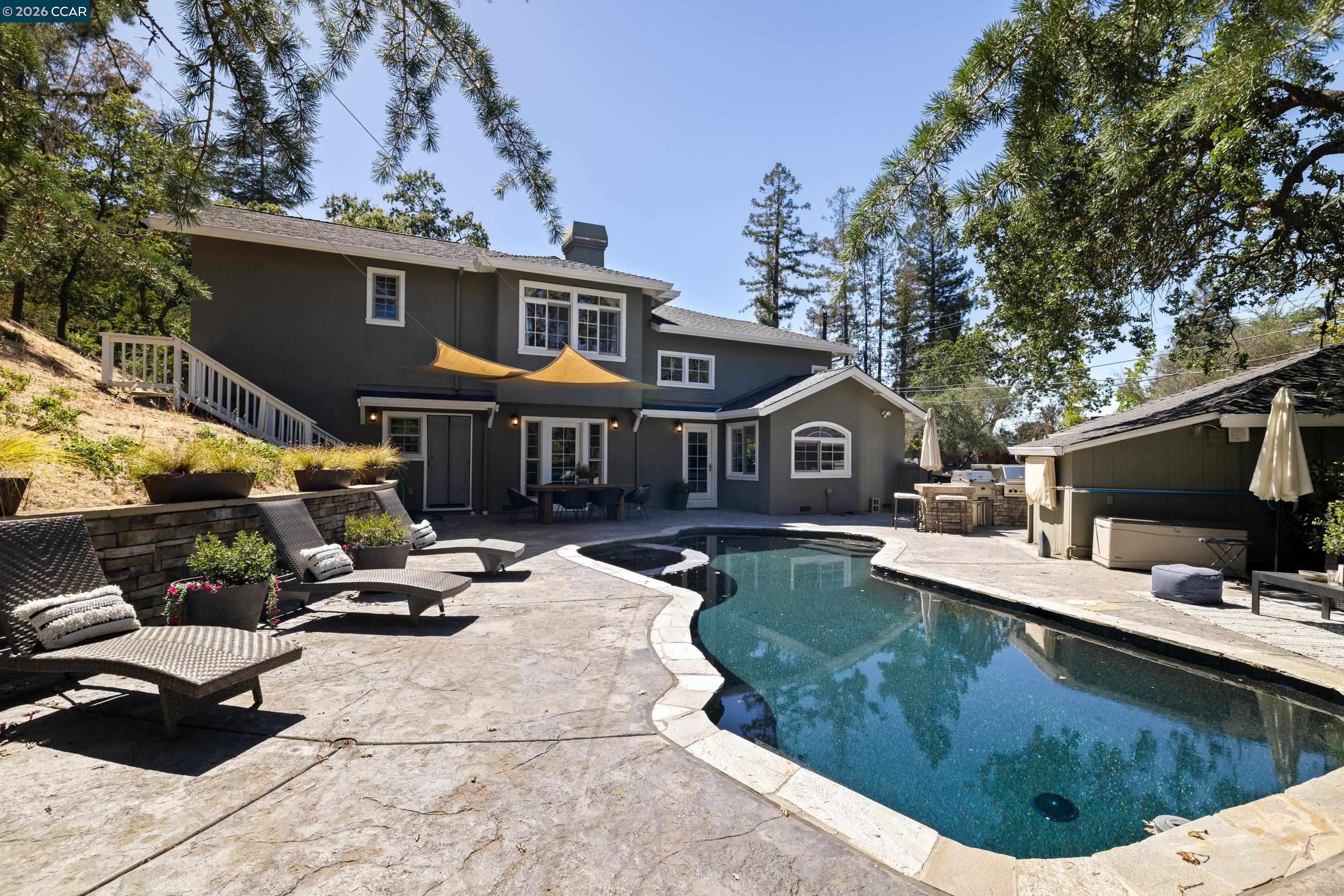 101 La Bolsa Rd