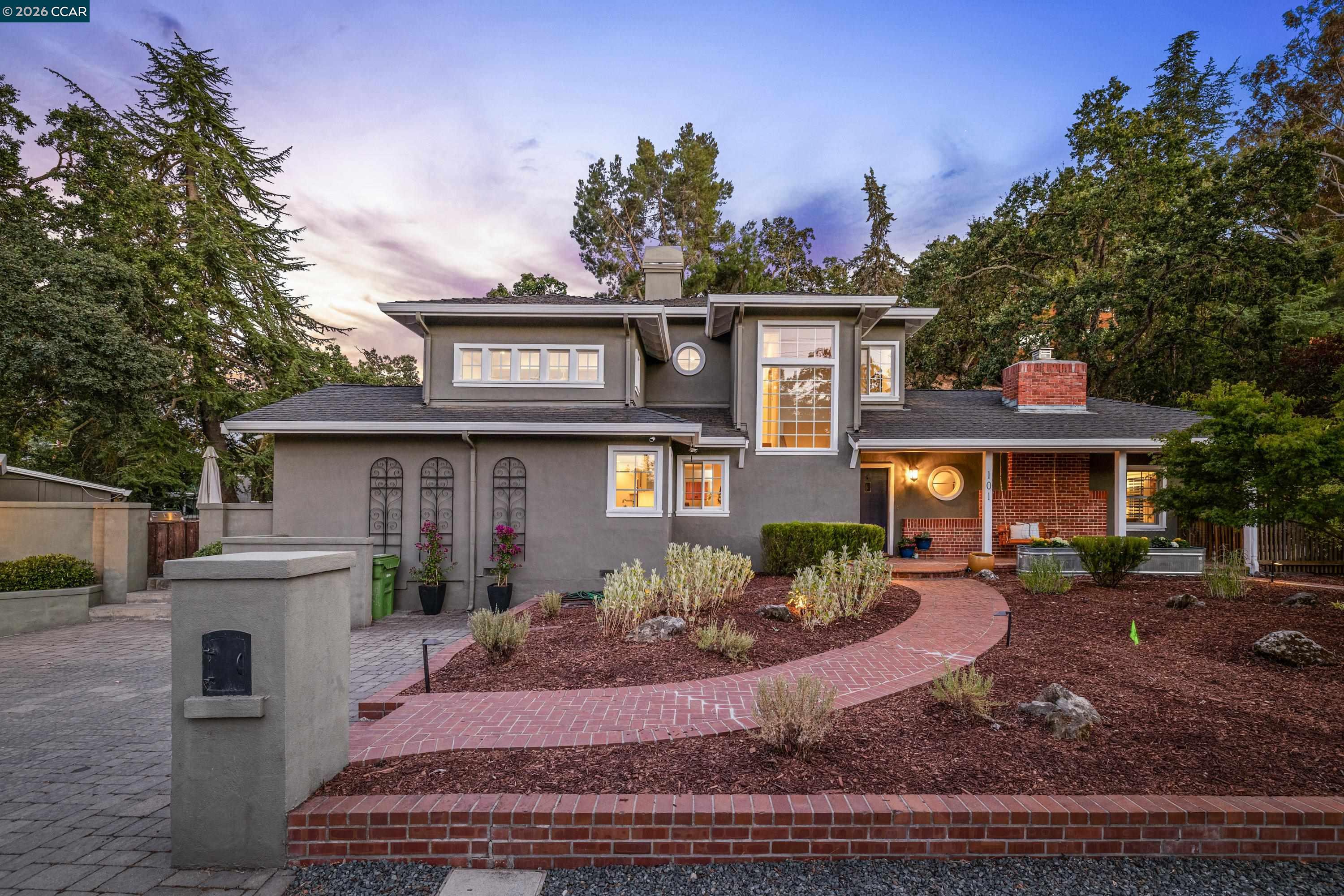 101 La Bolsa Rd