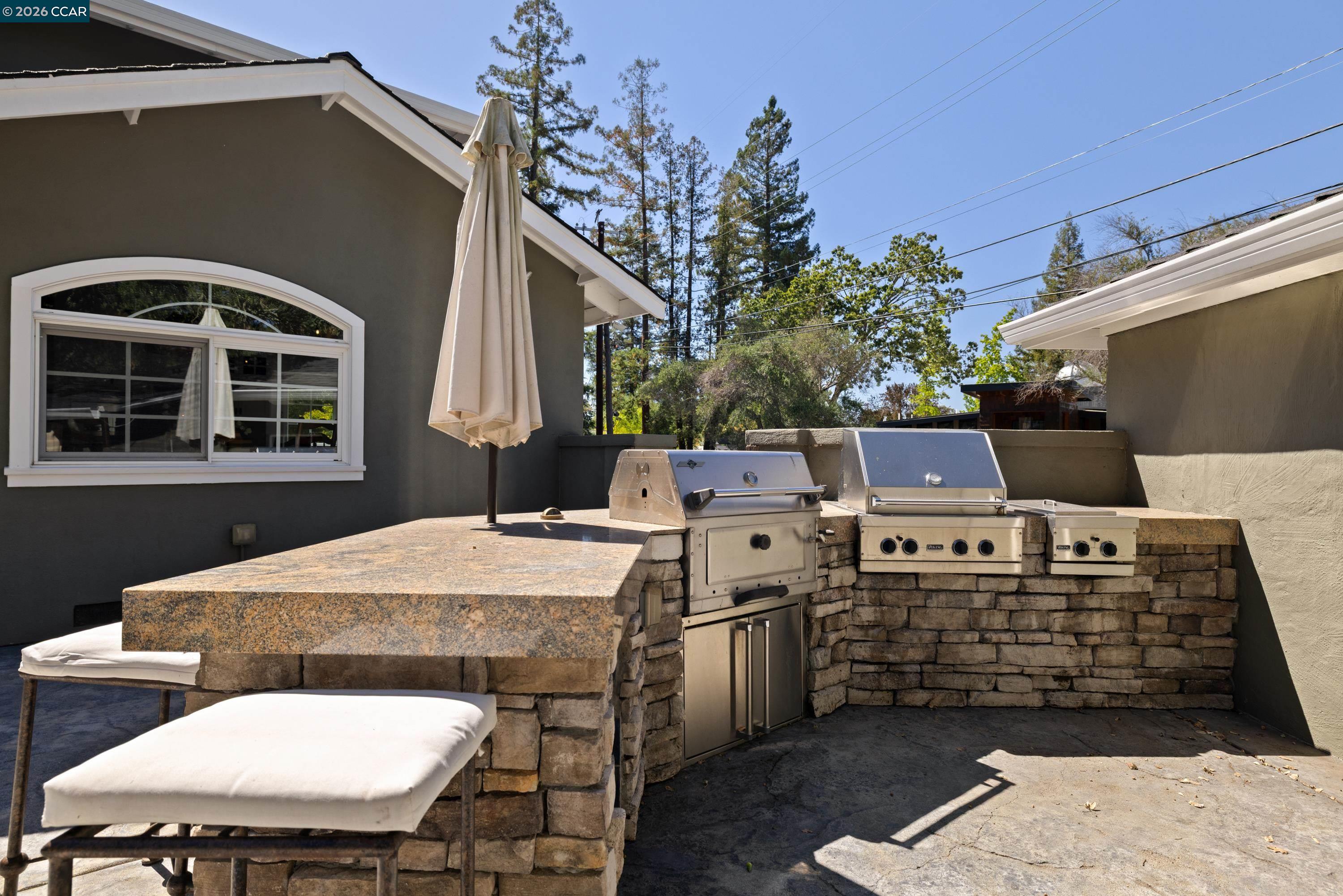 101 La Bolsa Rd