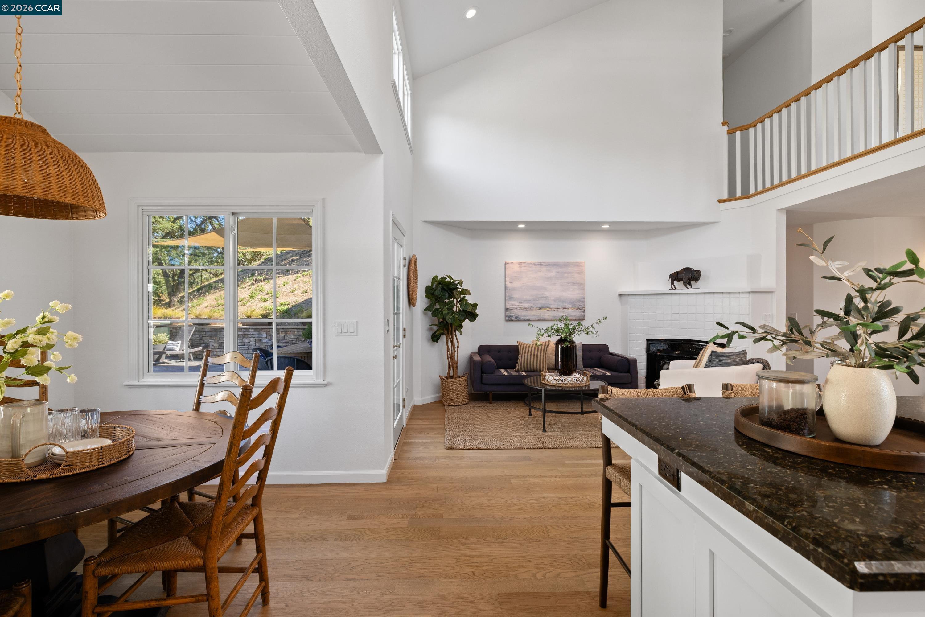 101 La Bolsa Rd