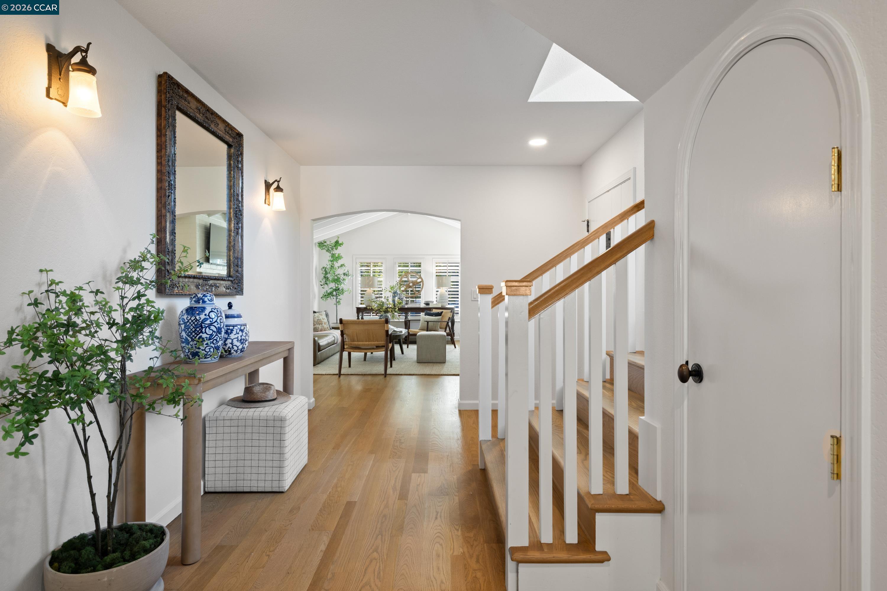 101 La Bolsa Rd