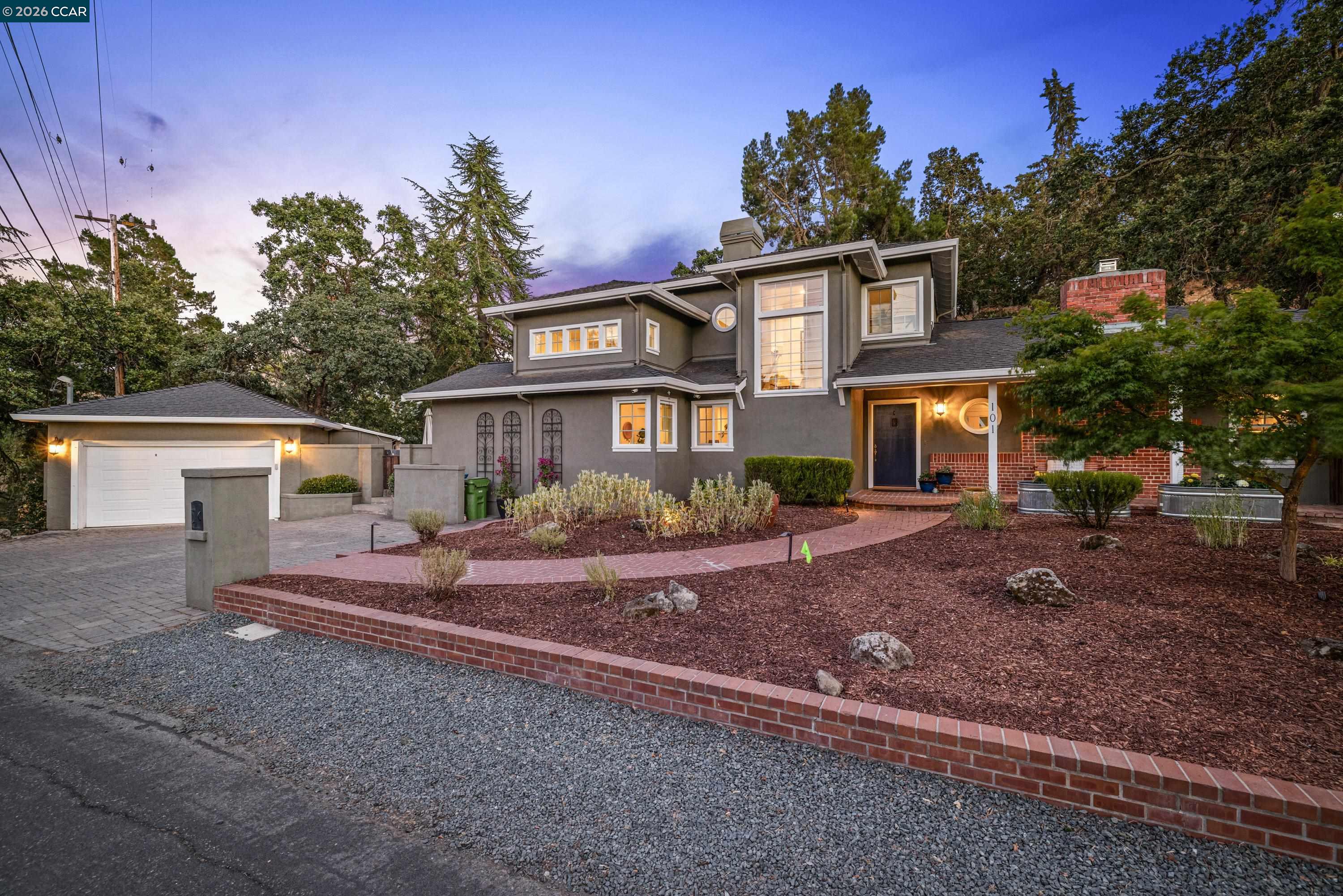 101 La Bolsa Rd