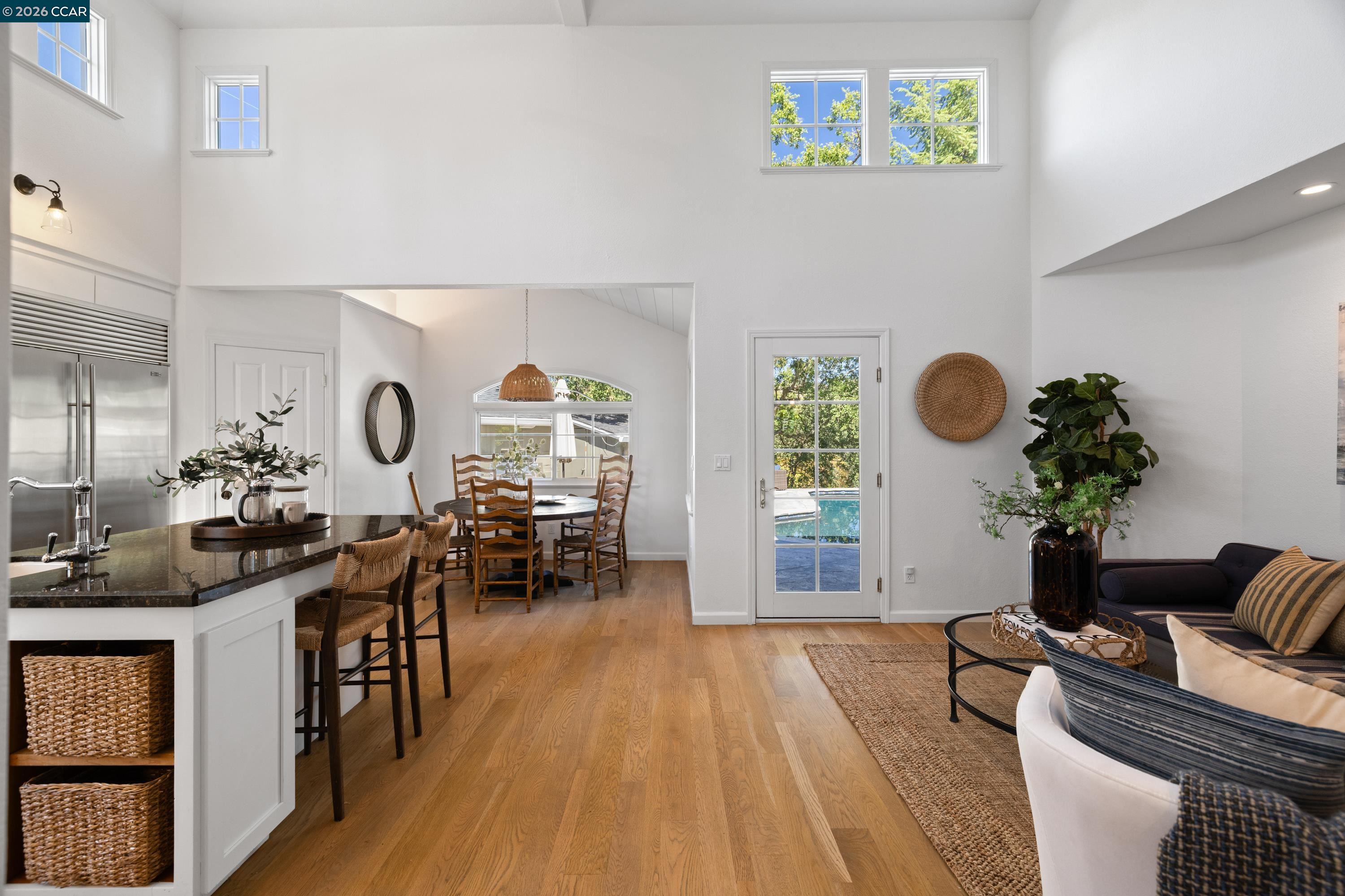 101 La Bolsa Rd
