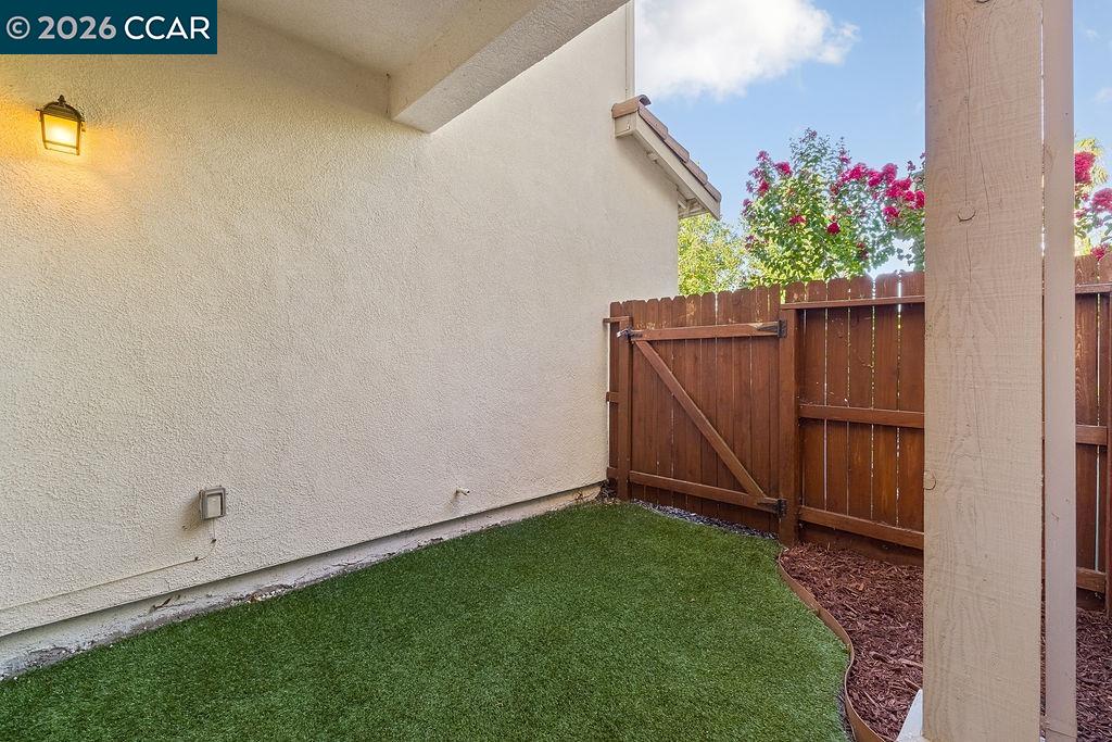 7832 Acorri Walk