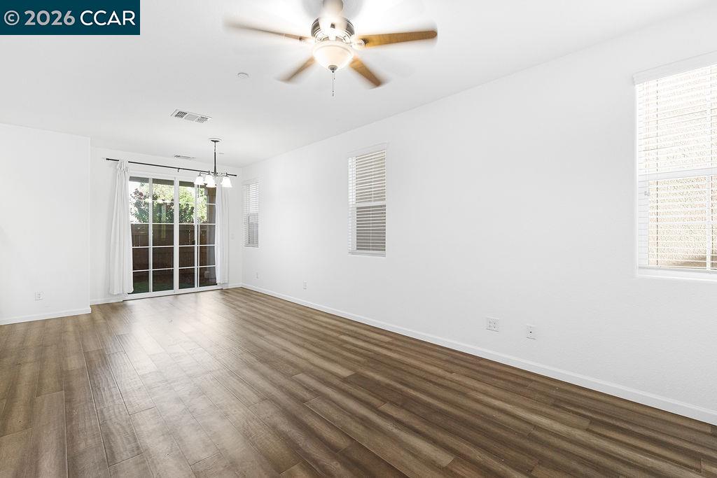 7832 Acorri Walk
