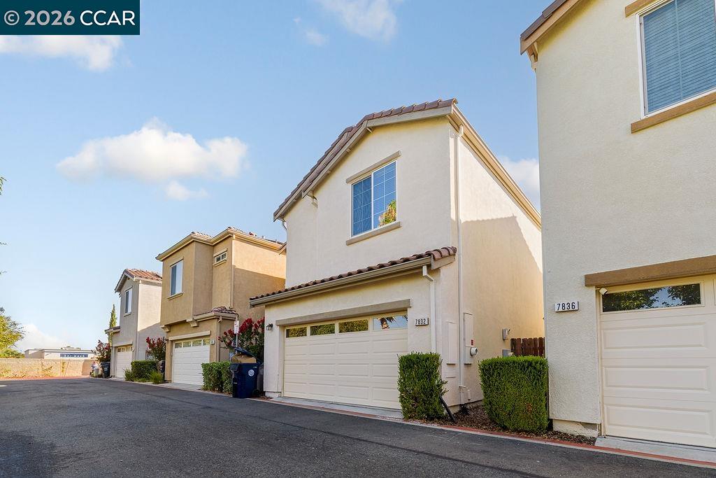 7832 Acorri Walk