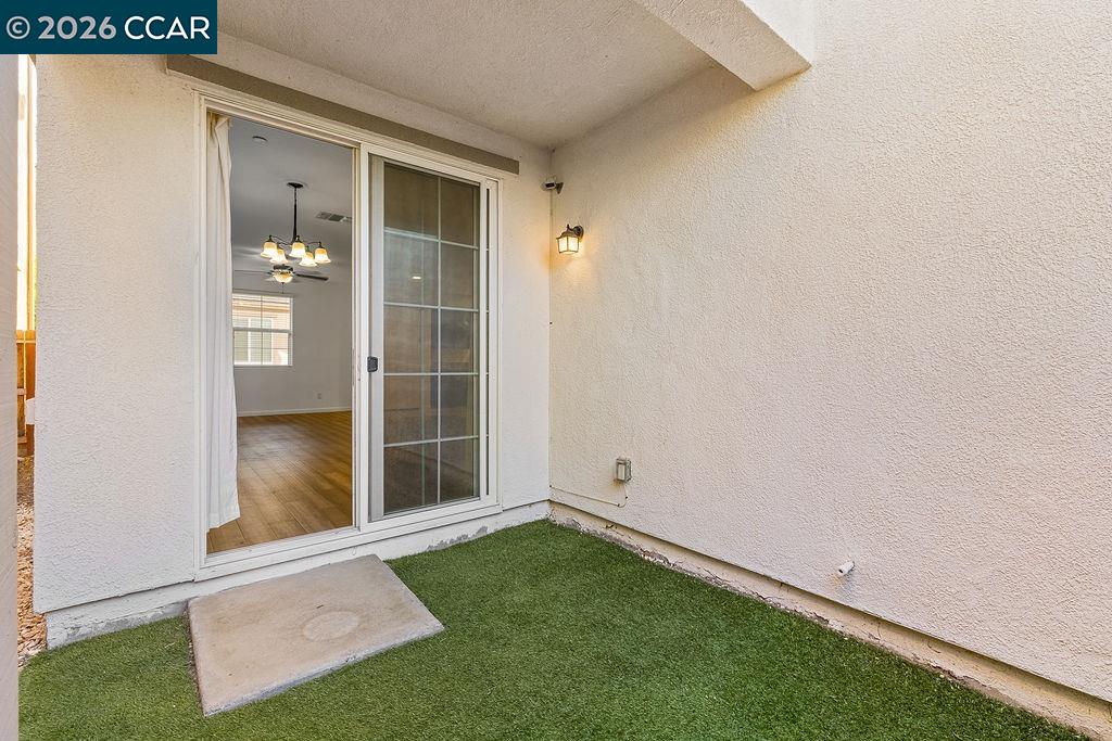 7832 Acorri Walk