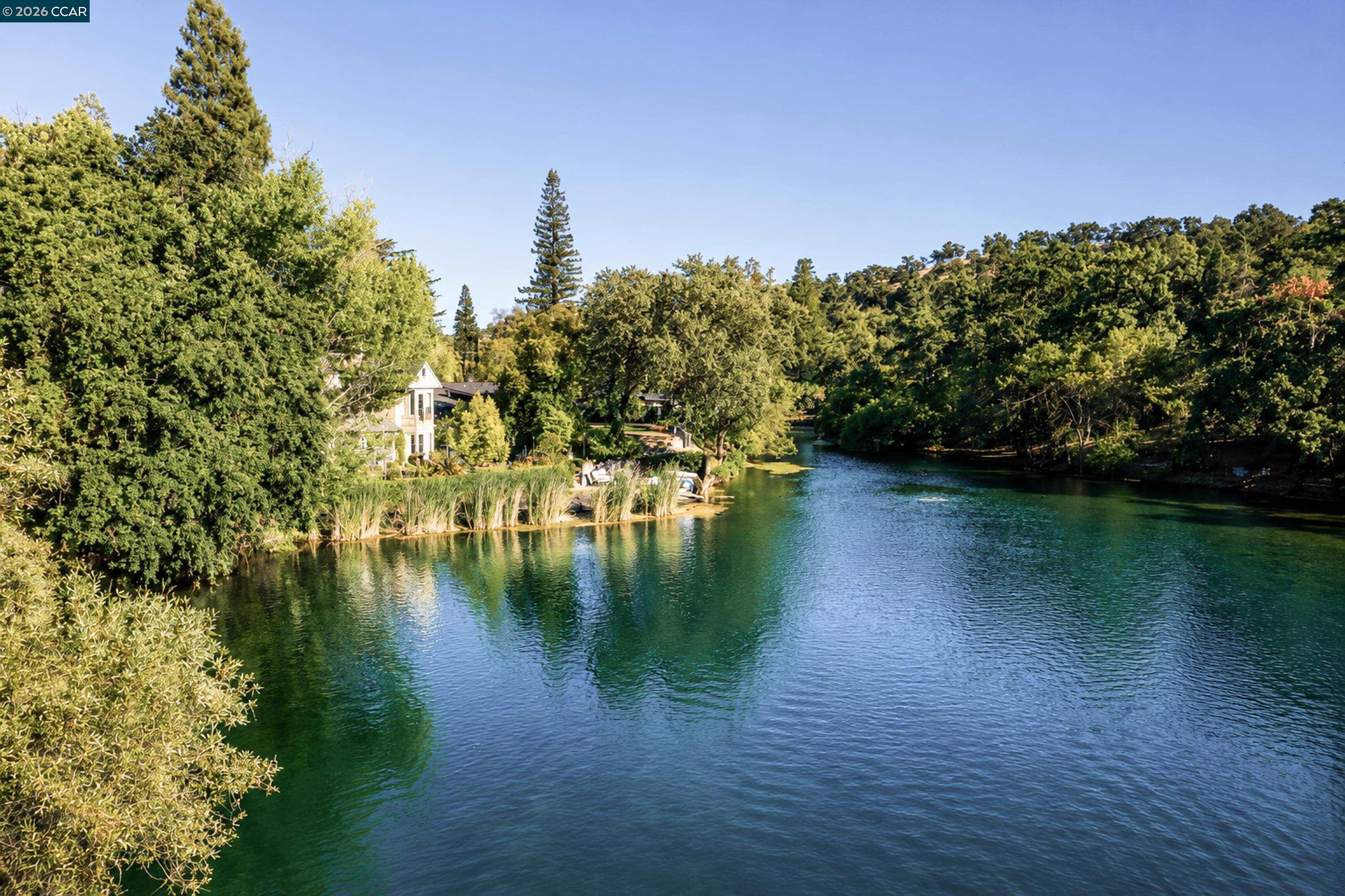 101 La Bolsa Rd