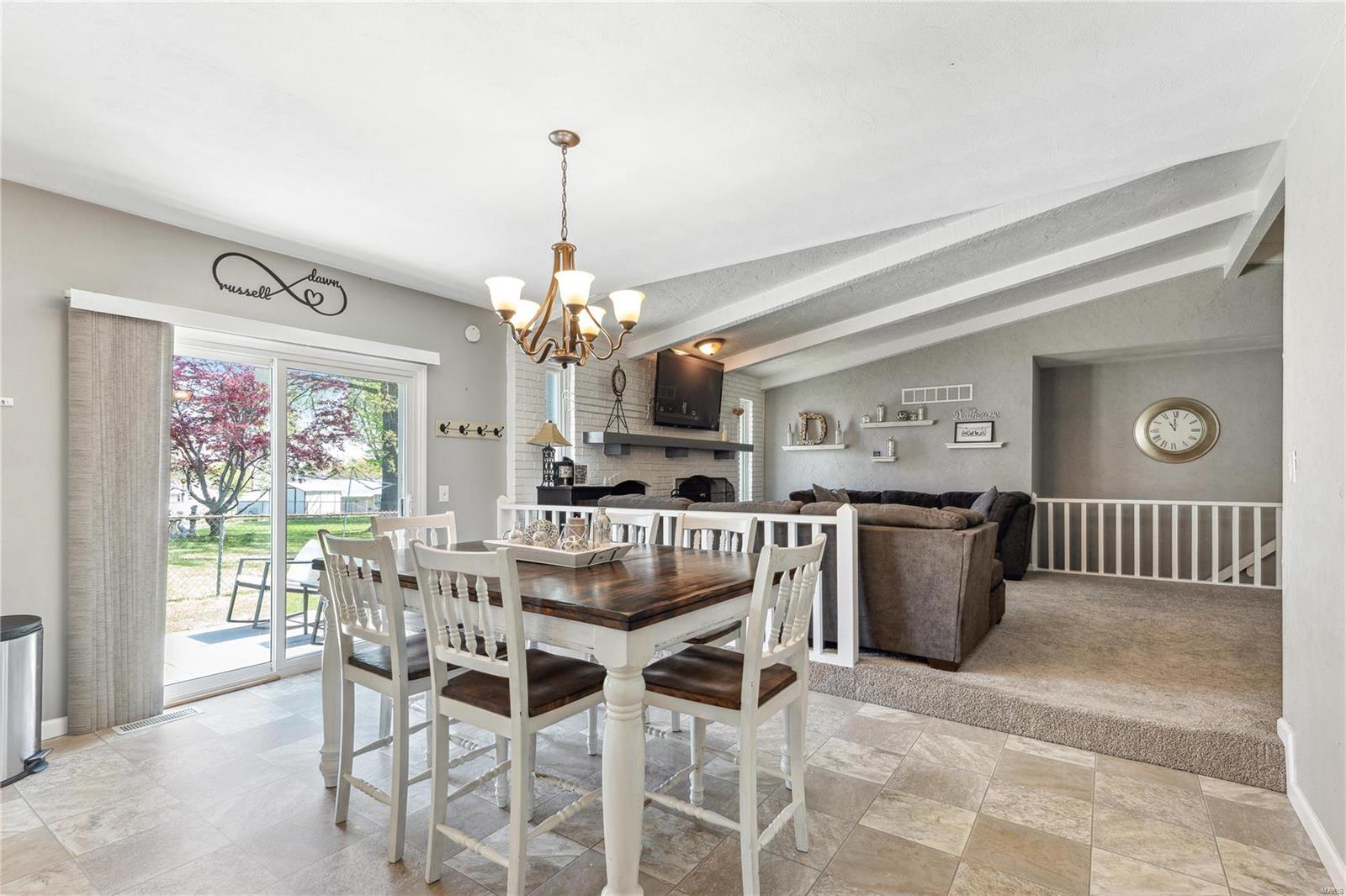 1 Oakrail Drive