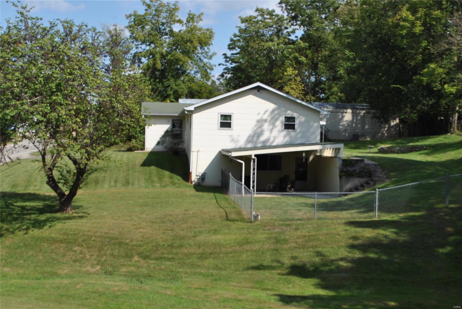 530 W Walnut Street