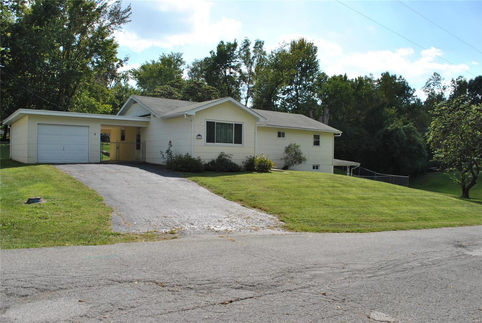 530 W Walnut Street