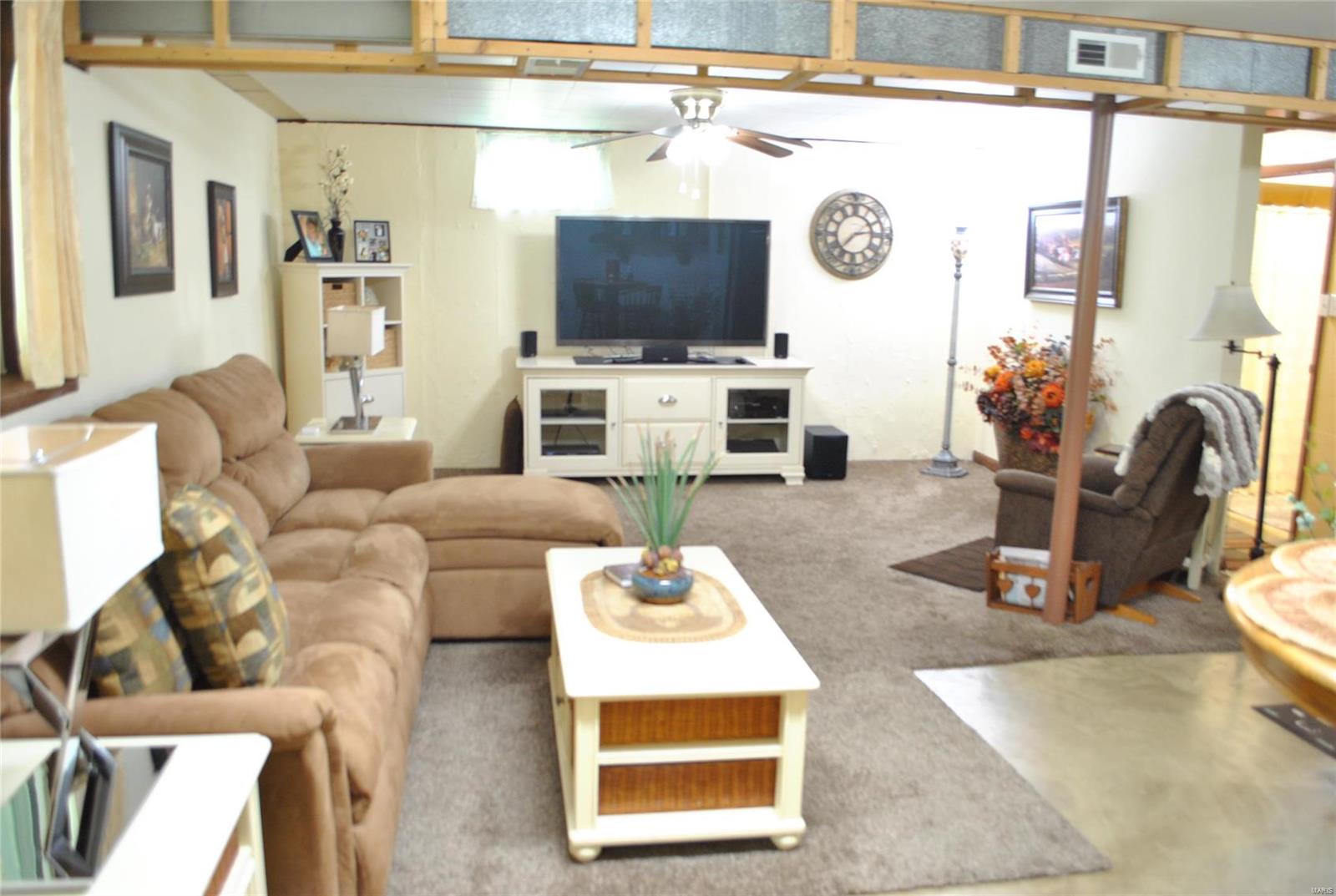 530 W Walnut Street