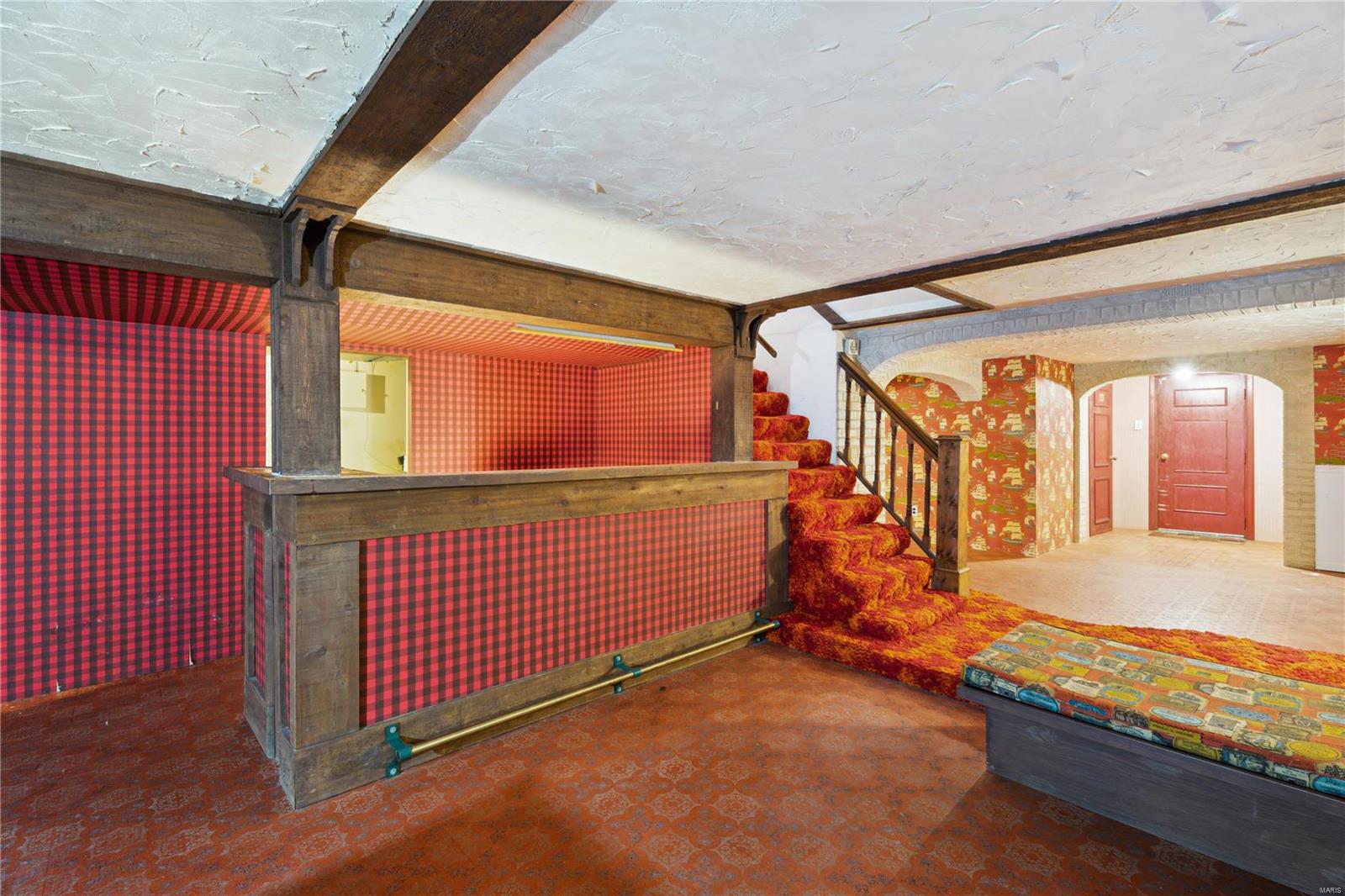 5 Crookham Court