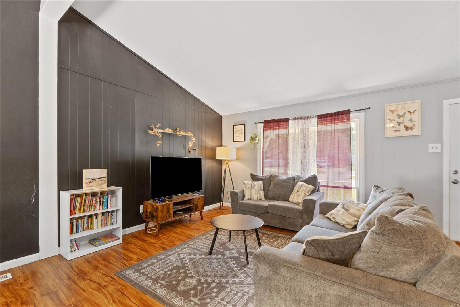 7 Archers Court