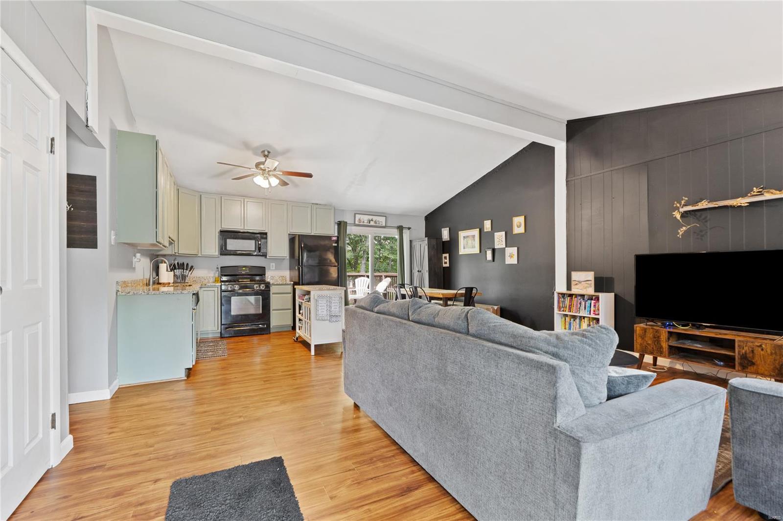7 Archers Court