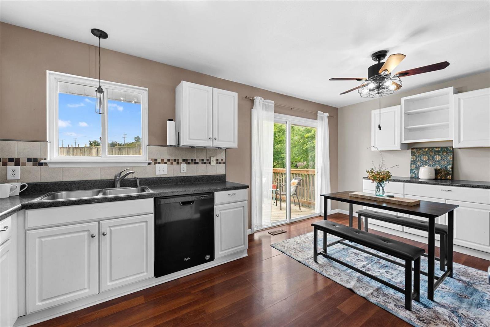 704 Woodland Ridge Drive
