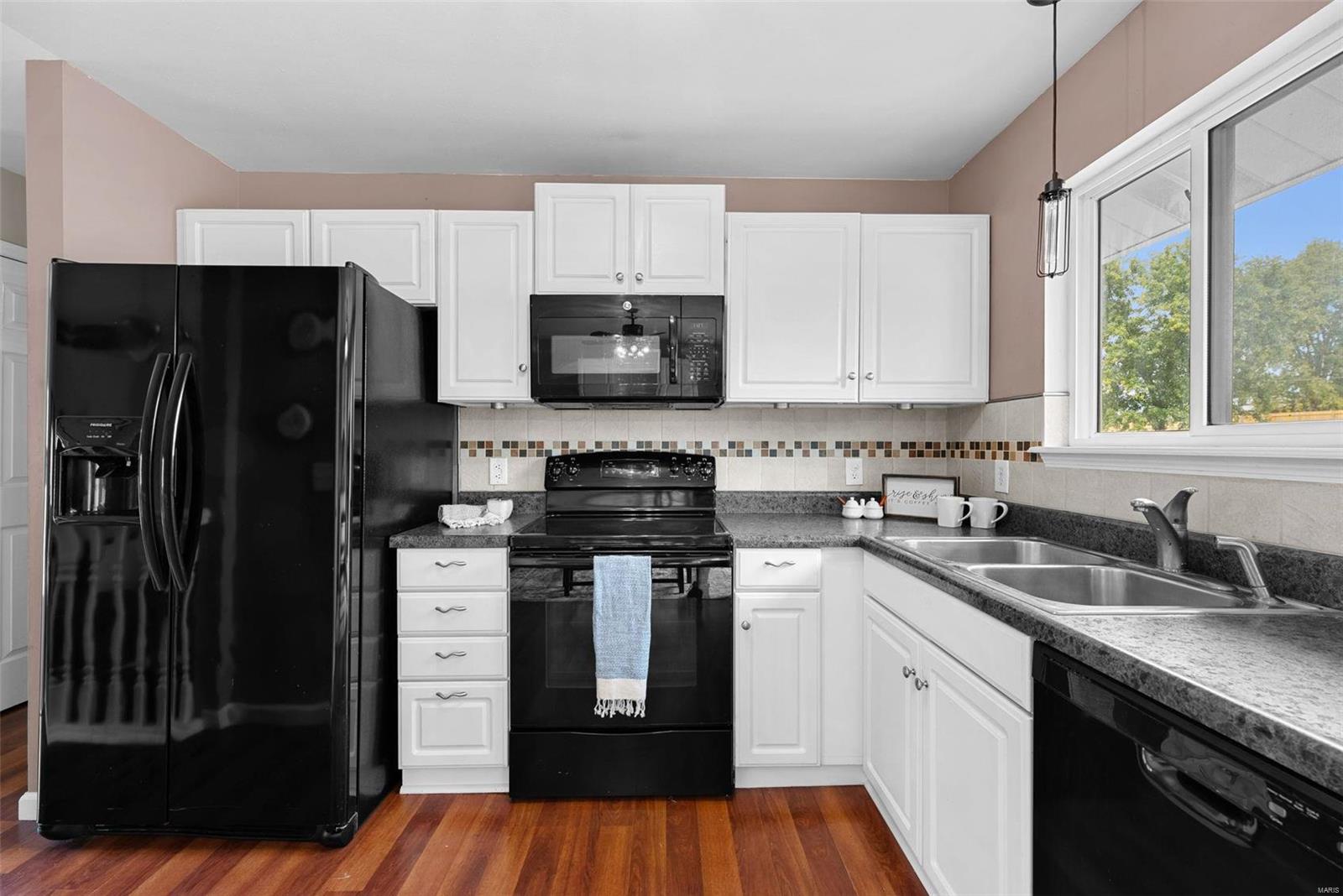 704 Woodland Ridge Drive