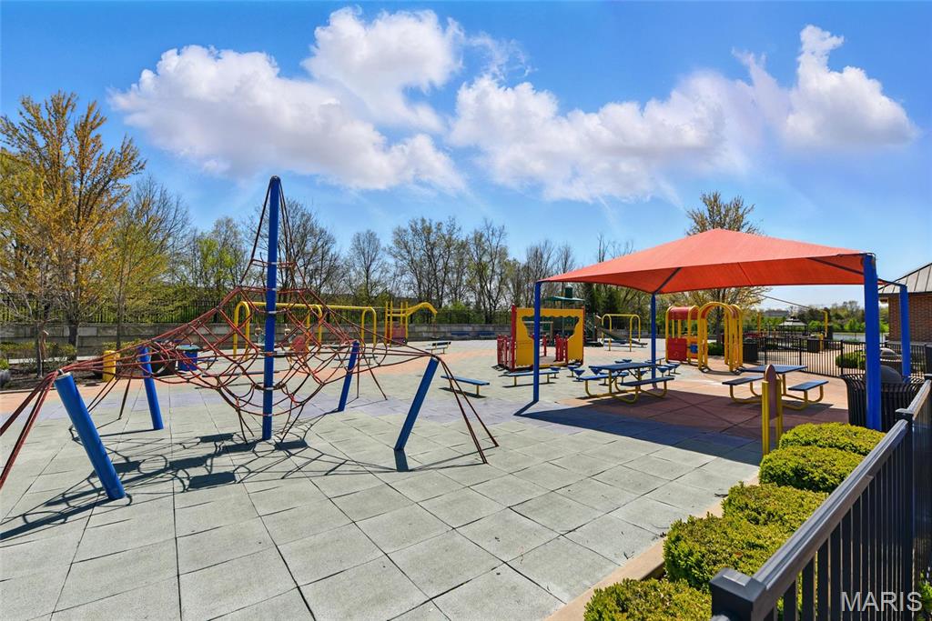 1105 Ridgeway Drive
