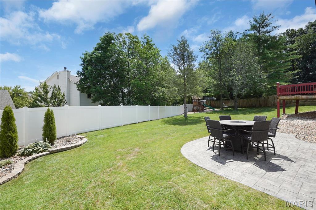 66 Walnutshade Court