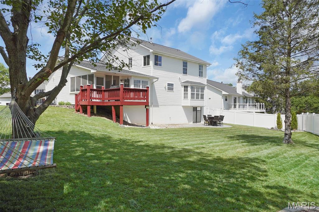 66 Walnutshade Court