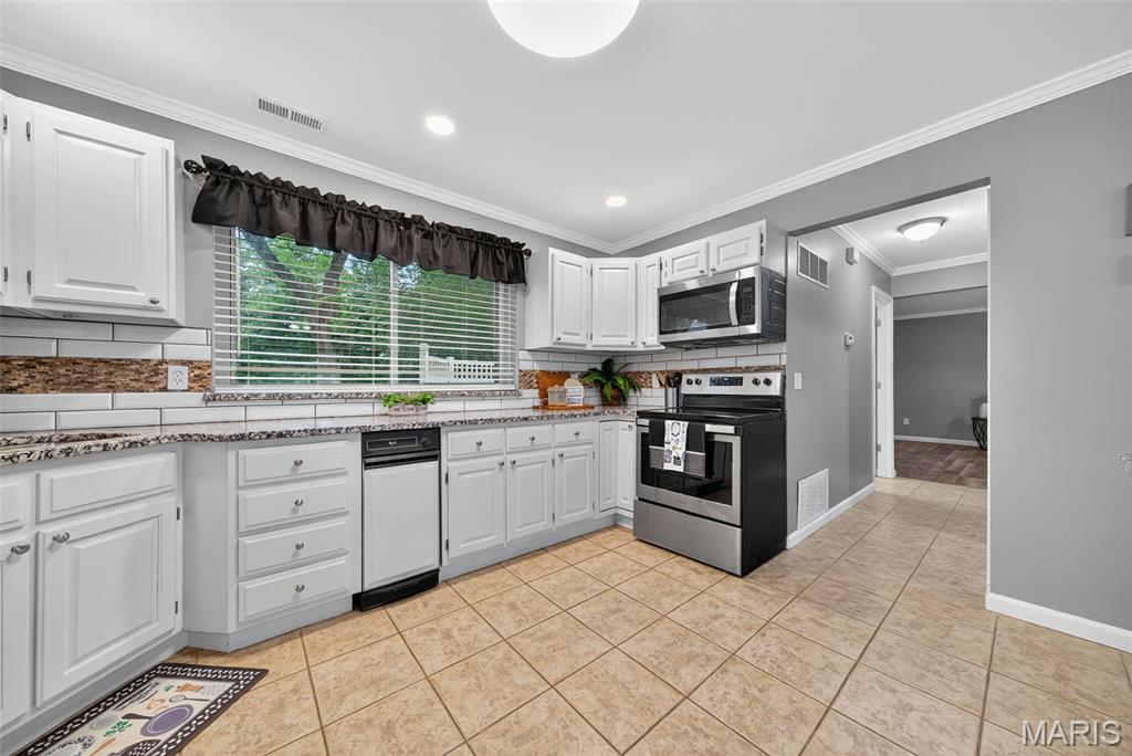819 Colleen Drive