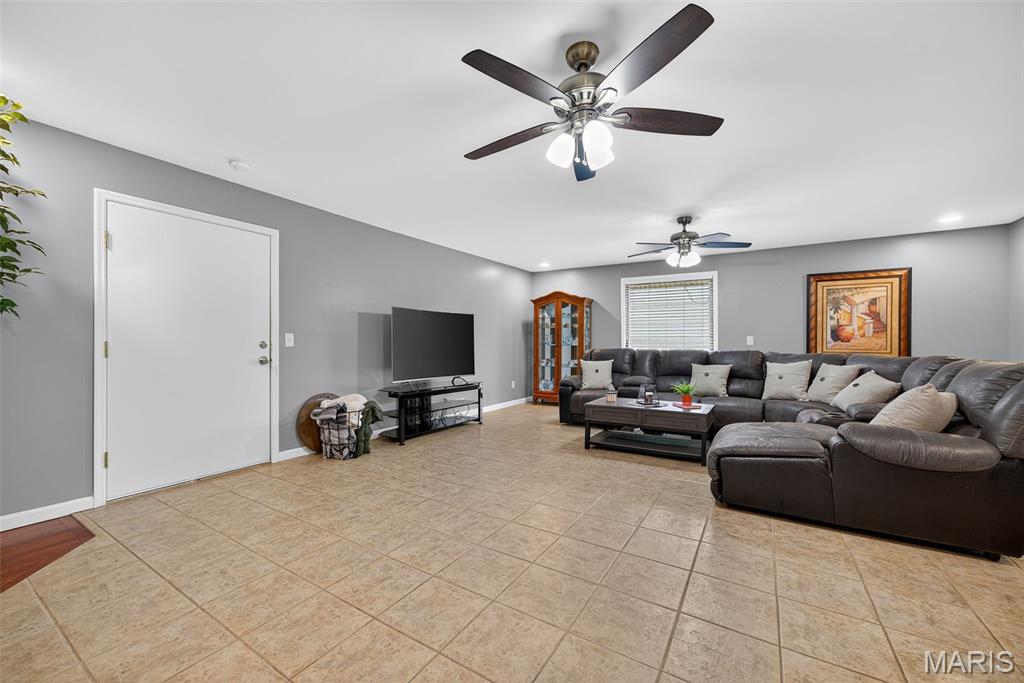 819 Colleen Drive