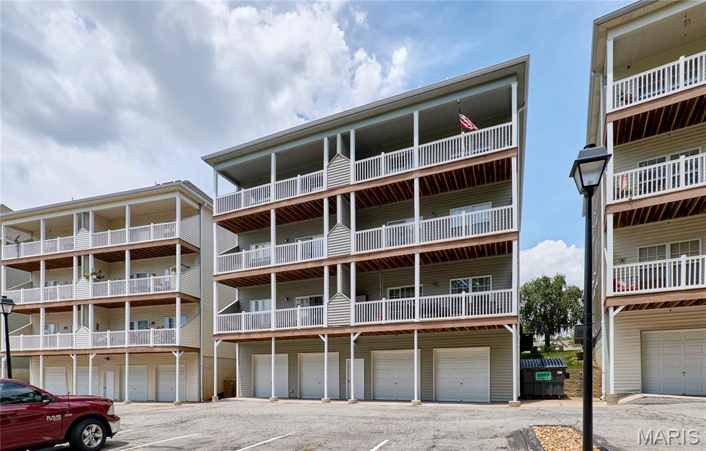 1433 Heritage Landing Unit: 301