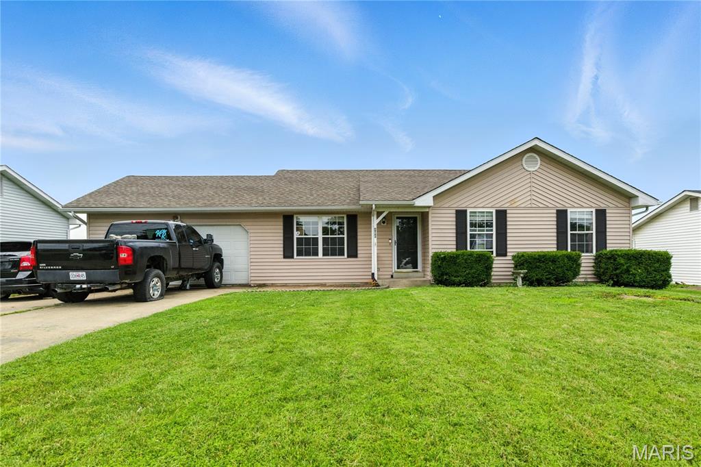 140 Castlewood Drive