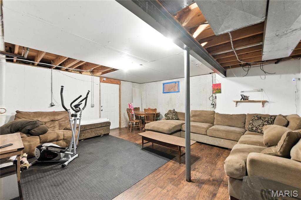 140 Castlewood Drive