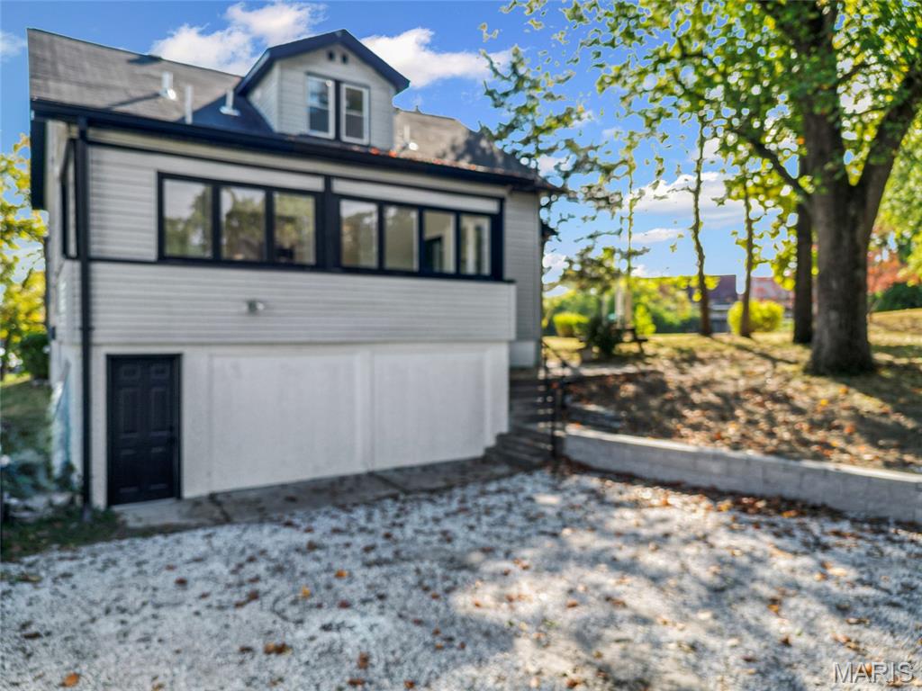 4121 Shrewsbury Avenue