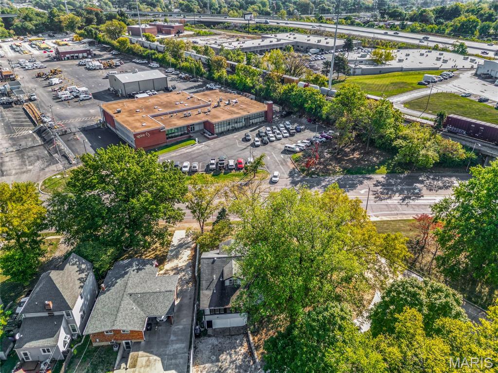 4121 Shrewsbury Avenue