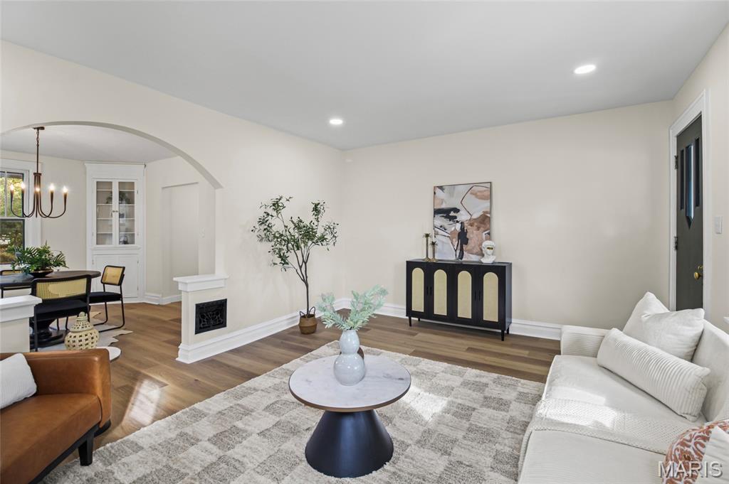 4121 Shrewsbury Avenue