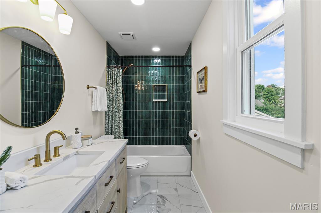 4121 Shrewsbury Avenue