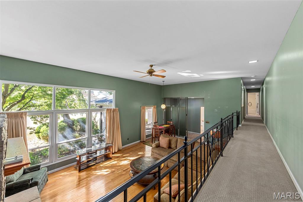 805 Coach Light Lane