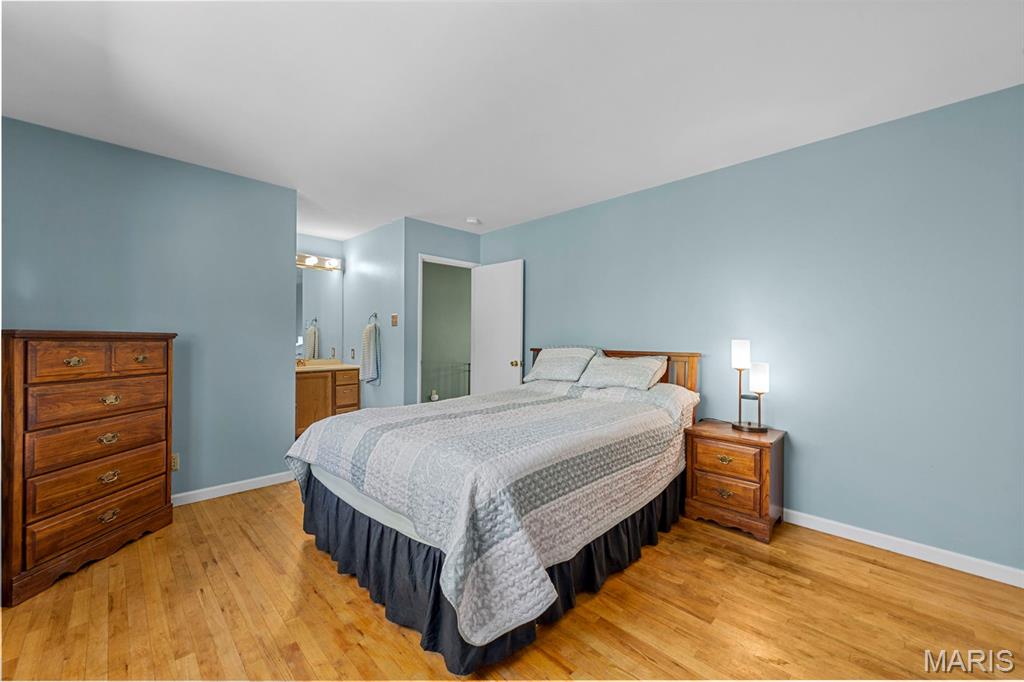 805 Coach Light Lane