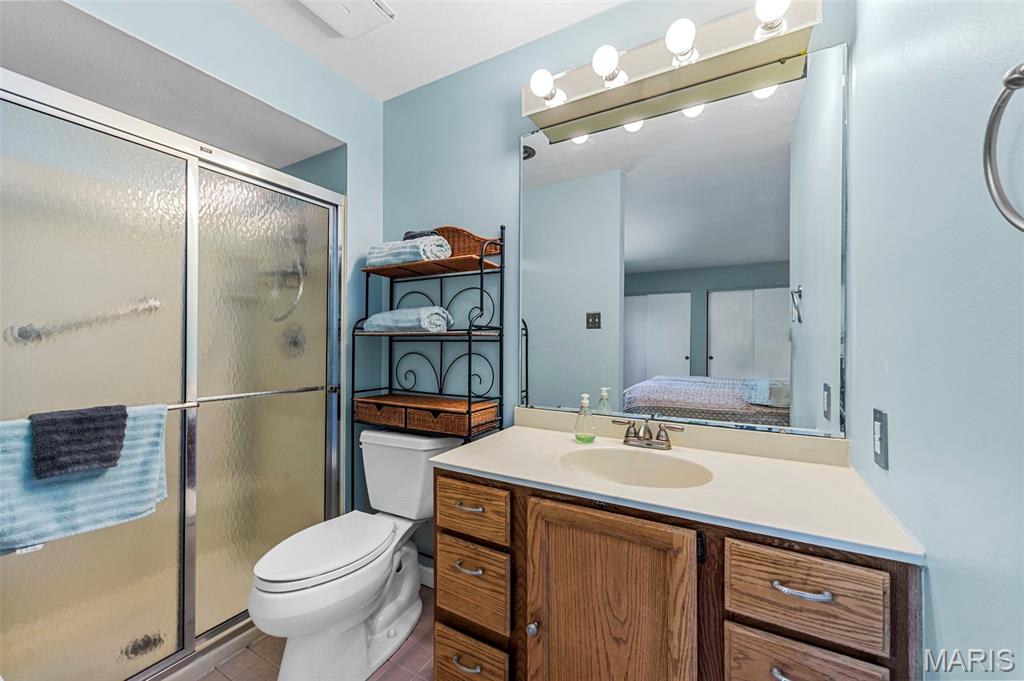 805 Coach Light Lane