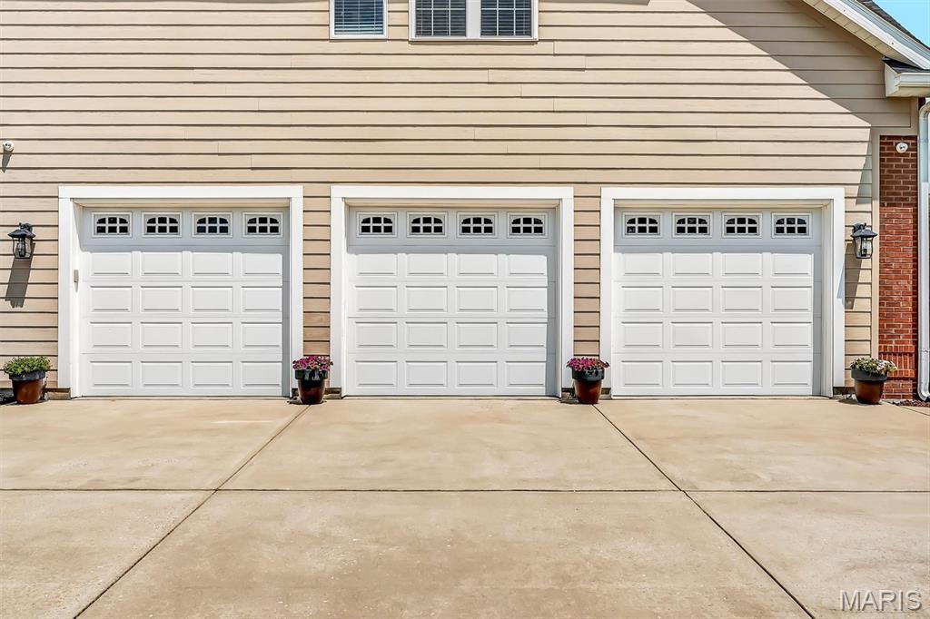1011 Hawks Landing Drive