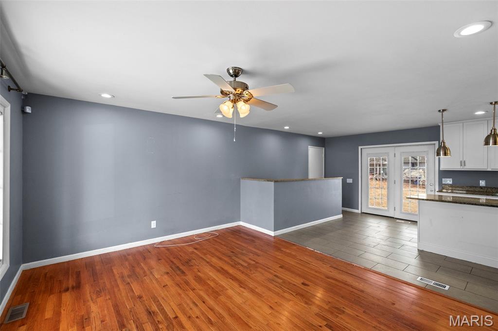 1283 Kingsford Drive
