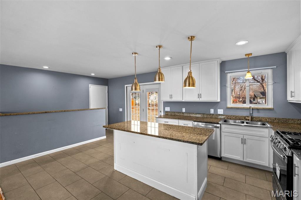 1283 Kingsford Drive