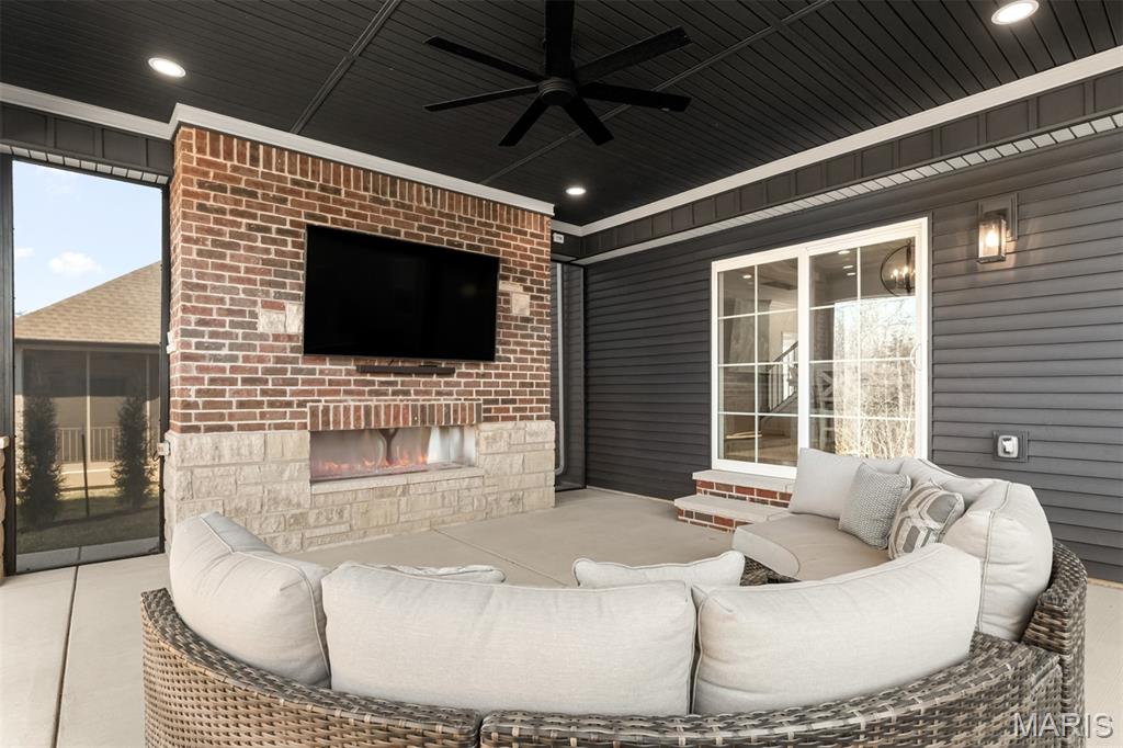 1100 Tower Park Drive