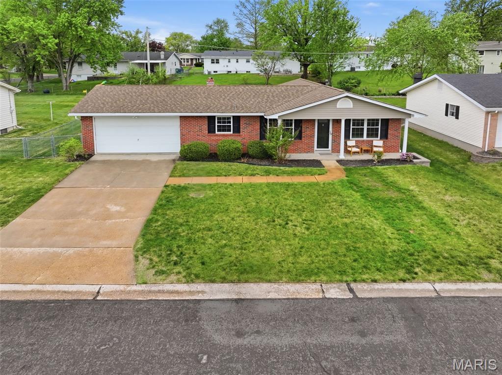 905 Silverstone Drive