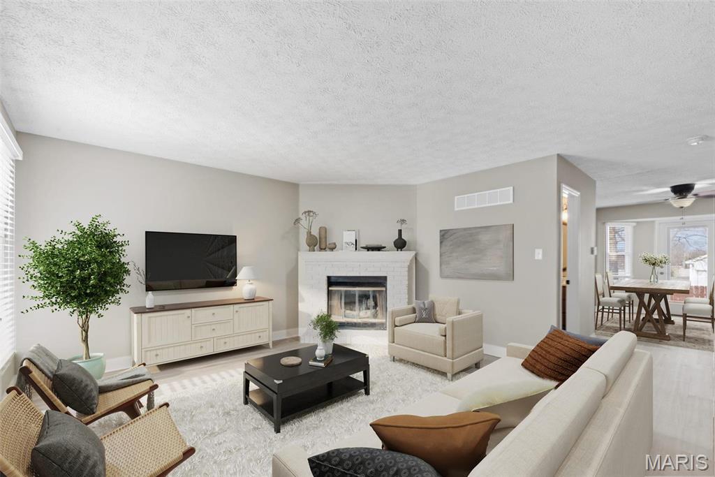 213 Deer Hollow Court