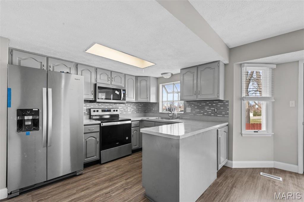 213 Deer Hollow Court