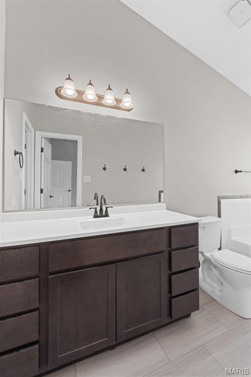 213 Deer Hollow Court