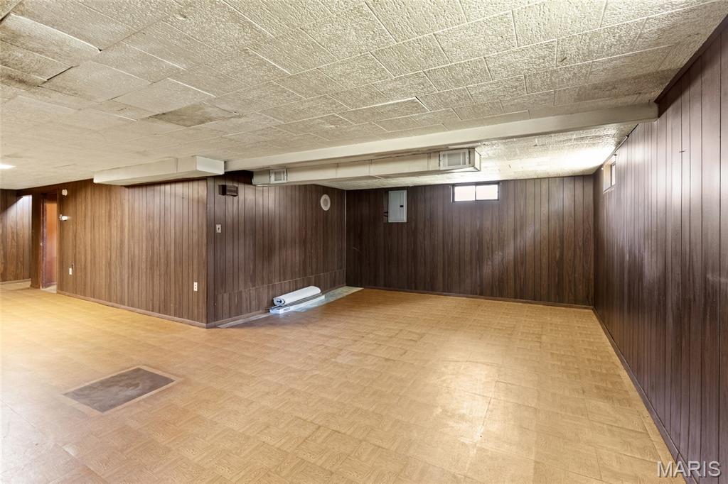 3342 Fleet Lane