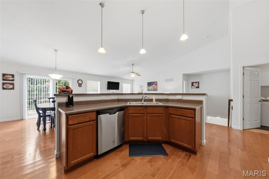 1431 Colonial Drive