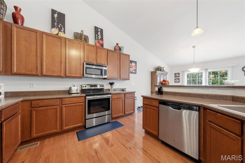 1431 Colonial Drive