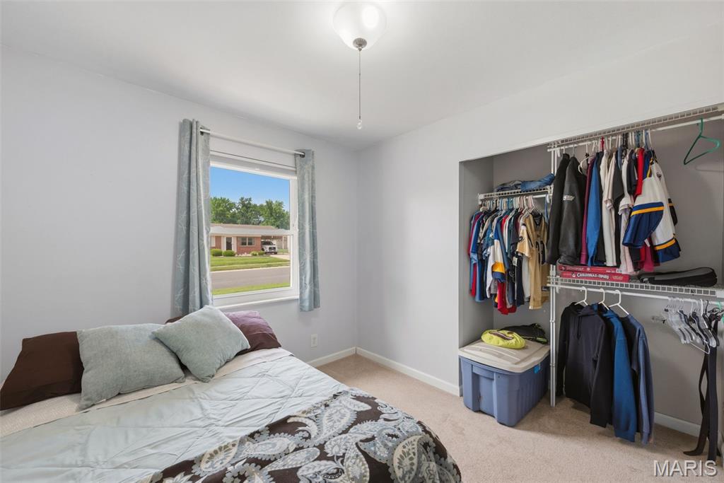 3242 Ipswich Lane